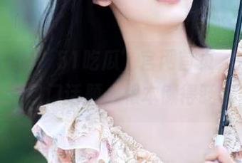“51吃瓜”官网首页，从早到晚的热门话题，根本懒得眨眼。