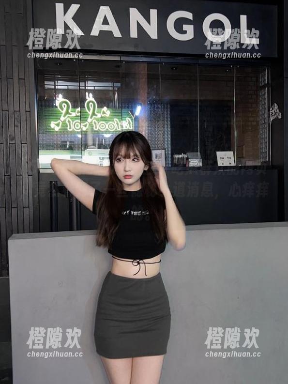 迷醉在51吃瓜群众的网页，竟然看到了一些隐秘小道消息，心痒痒的。