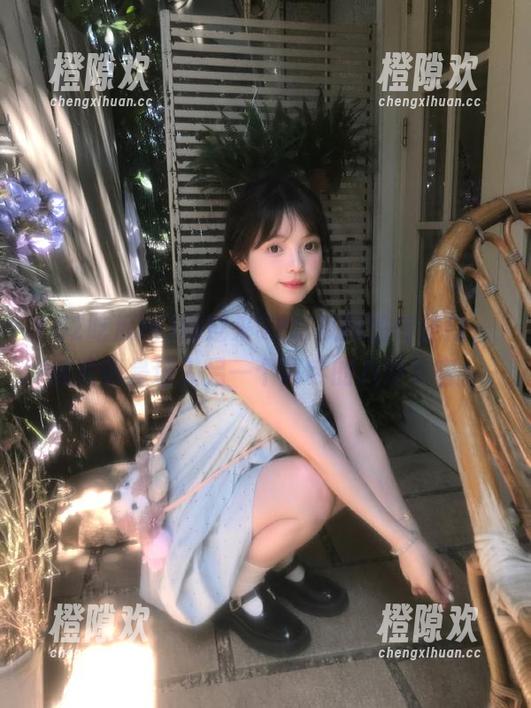 刚过来52吃瓜网的传送门，感觉像是进入另一个真实的八卦宇宙。