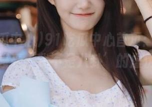 91吃瓜中心首页：长按三秒，感受‘我不是八卦’的虚伪之美