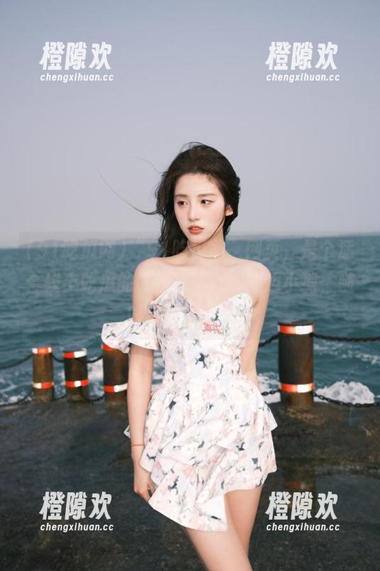 “91吃瓜网”网页，是个适合线上吃瓜的“站”，就像路边小摊，随时随地上新戏。