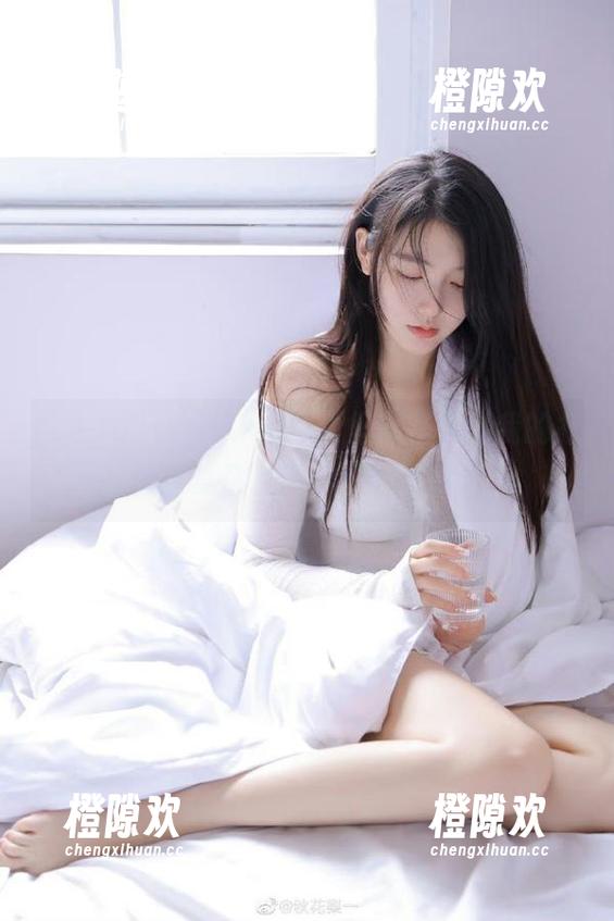 ccgg.me网页里那些瓜比我的社交圈还复杂，真希望能简单点。