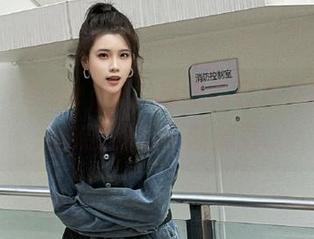 登录cgw，感觉自己在追剧，扣人心弦的瓜不断掉落…