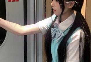 不怕黑，只有“更新”。五一吃瓜里的黑料大放送