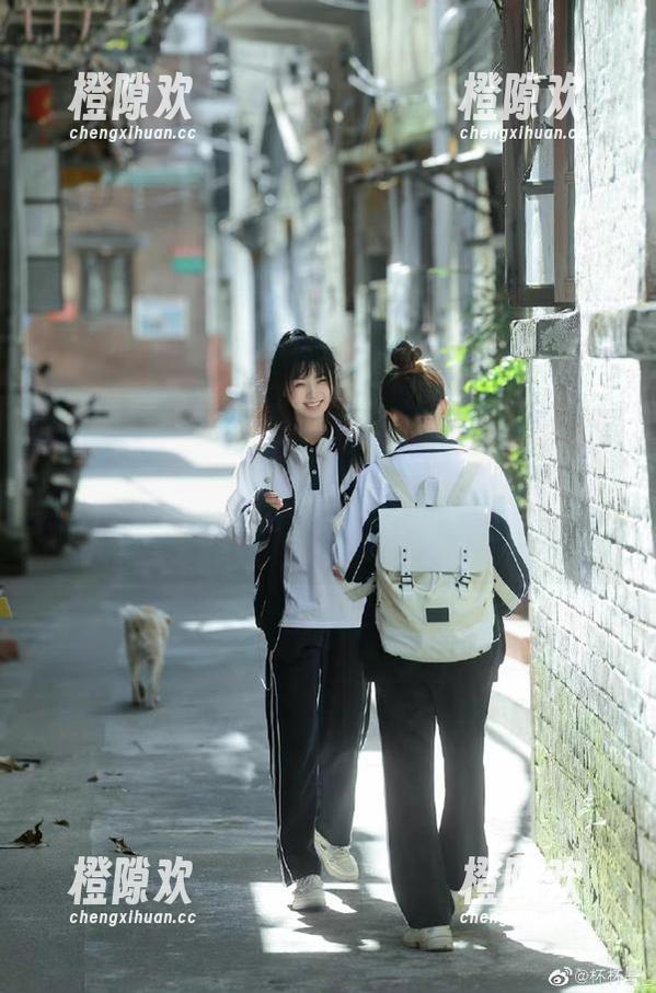 五一黑料社区刷新吃瓜玩法，保证你永不迷路，连瓜从哪来的都摸得一清二楚！