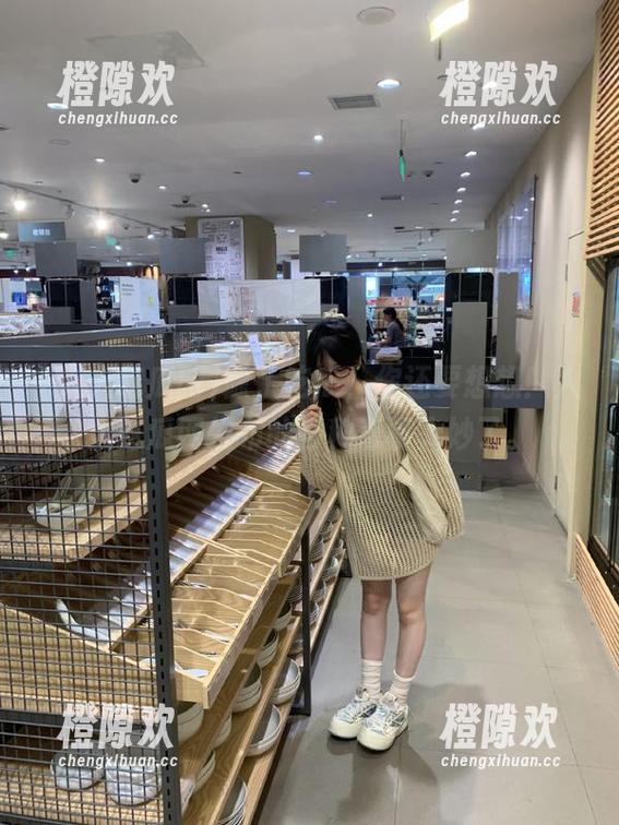 除了吃瓜，你还要想想！人人吃瓜网发布的各种奇事太妙了。