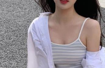 八哥黑料里的链接好像也能搭个配，真有意思