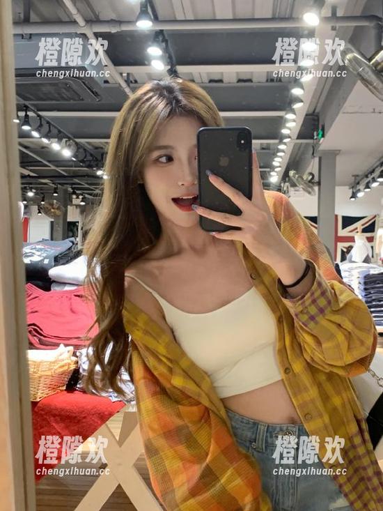 黑瓜直达吃瓜网址，这不是告诉我“食色生香”嘛？