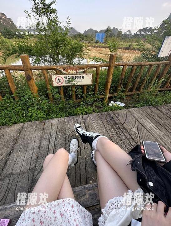 下载吾爱吃瓜，沉浸在这瓜田小道里，谁说可以只看不问？