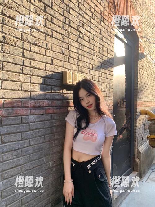 分享“我要吃瓜网”里摘下来的黑料，真爱粉们稳，超级撕逼现场！
