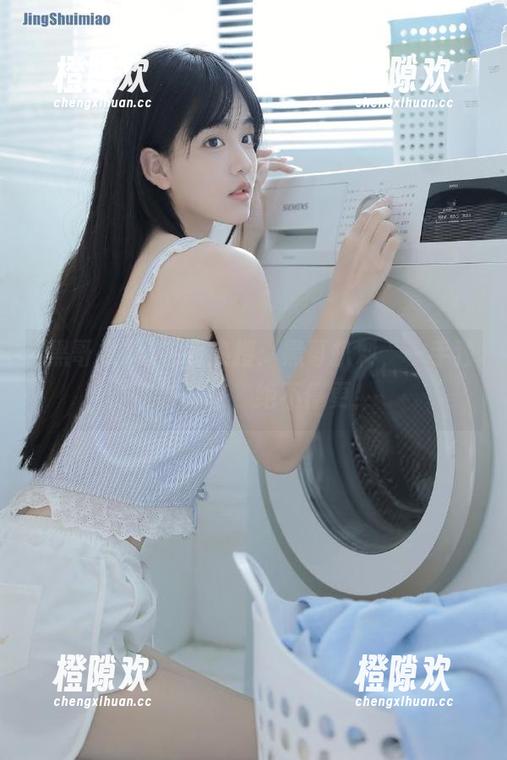 在线热搜：黑哥扒料，一手独家随时来，绝不停更！