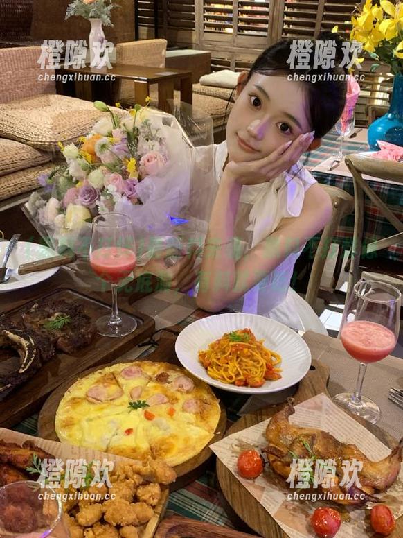 最新料来袭，黑料不打烊像个无底洞，有料就要吃！