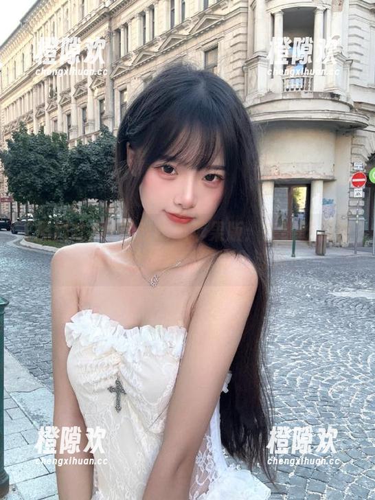 黑料吃瓜苹果版：在线吃瓜时，隔屏的刺激感你体会过吗？