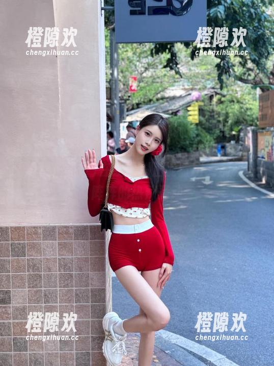 在线黑料正能量hl，刮来一阵阵的热辣骚动
