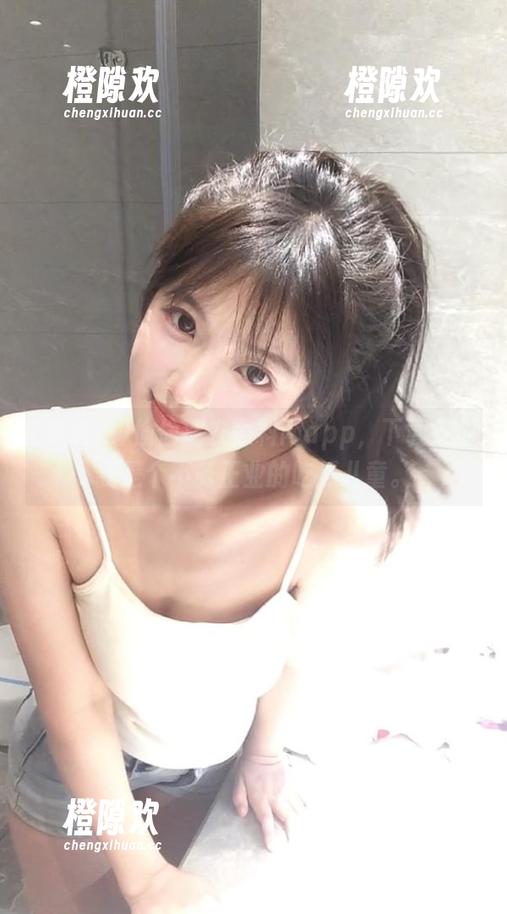 偷偷溜去黑料网app，下载后的我是个不务正业的吃瓜儿童。